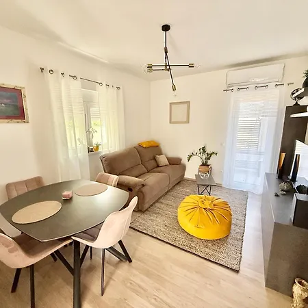 Apartamento Anna Zadar